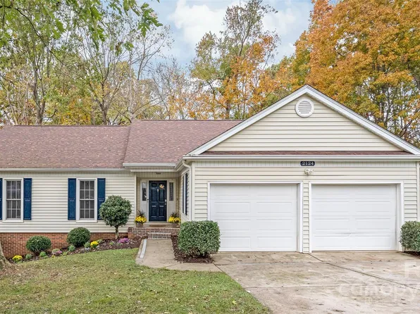 2124 Caleo Cir, Charlotte, NC 28270