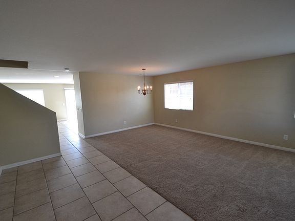 3rd image of 45003 Starina St