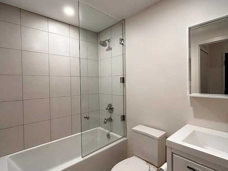 212 King William St #620 — Photo 19