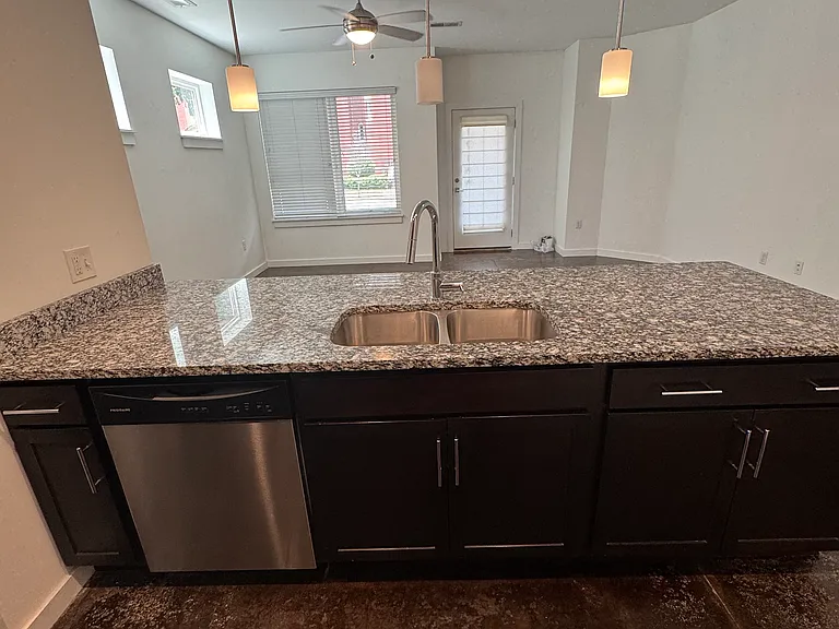 1216 Porter St #A — Photo 15