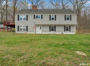 5 Kimberly Ln, Woodbury, CT 06798