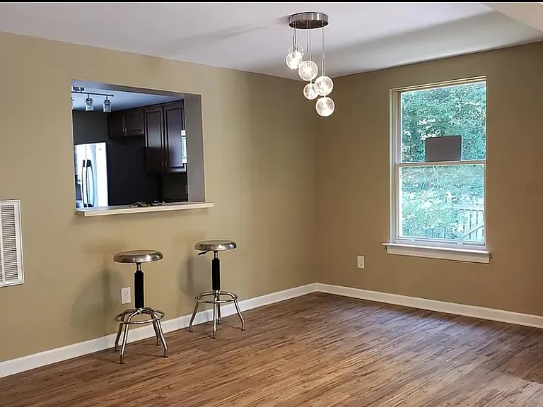1701 Kayla Ct — Photo 6