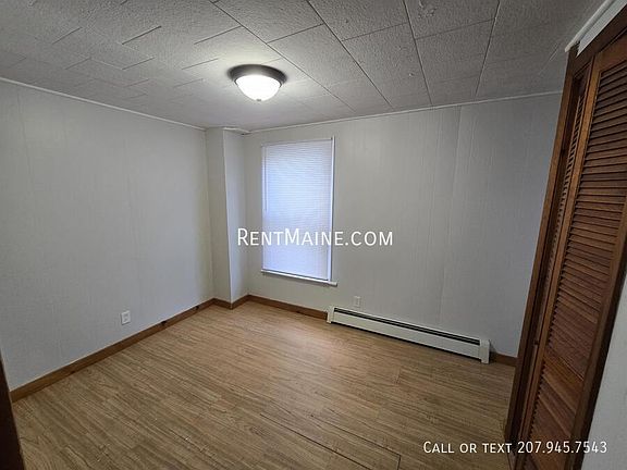 4th image of 324 Grove St