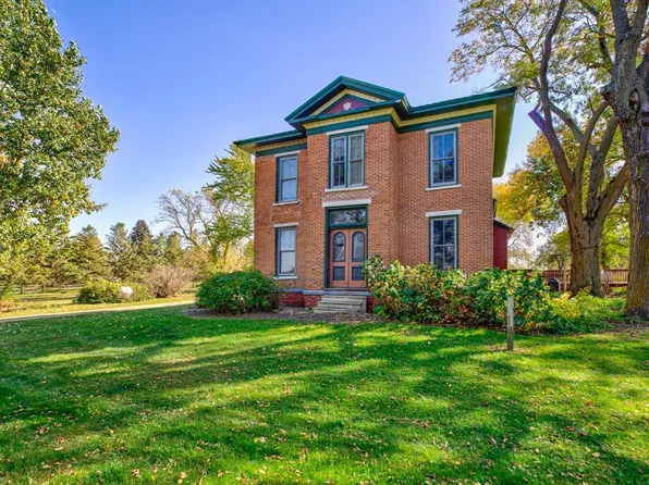 4281 SW 28th St, Owatonna, MN 55060