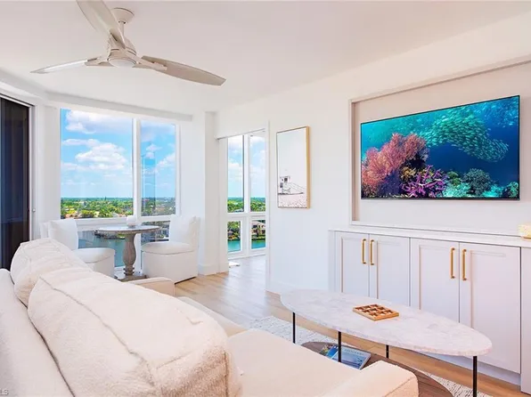 4751 Gulf Shore BLVD N #1204, NAPLES, FL 34103