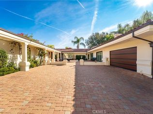 16001 Skytop Rd, Encino, CA 91436