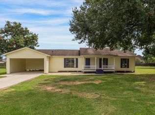 151 Plantation Dr, New Iberia, LA 70563