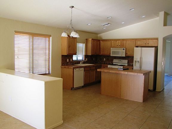 4th image of 7150 S Redwater Dr