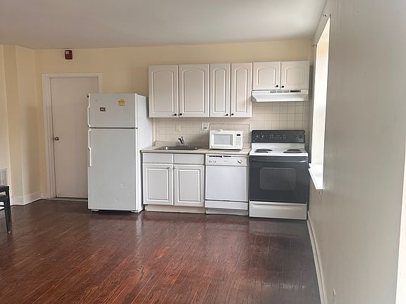 4th image of 252-254 South St #2F
