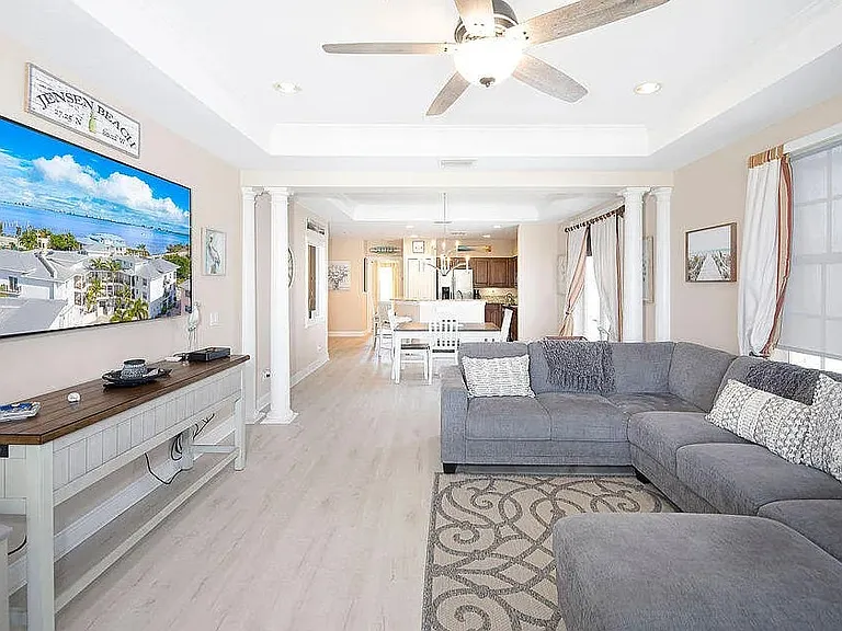 3748 NE Indian River Dr #303 — Photo 2