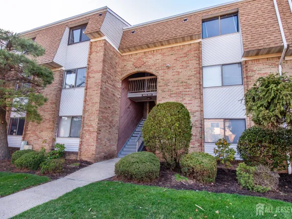 1614 Edison Glen Ter, Edison, NJ 08837