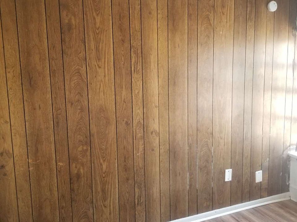 1st image of 40-44 E High St #18