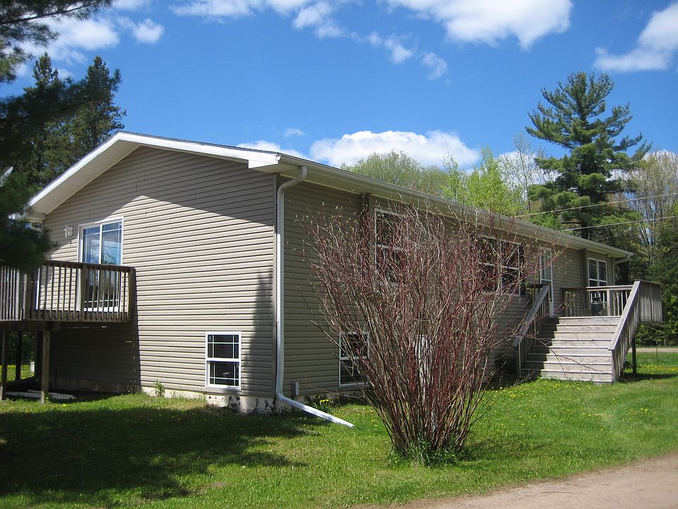 ALMOST NEW COUNTRY HOME