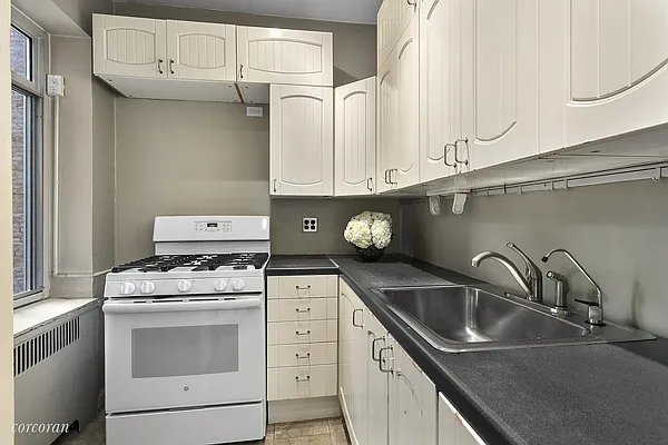 Sold by Corcoran | media 15