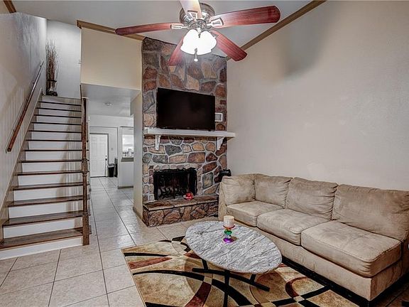 3rd image of 1308 Cartier Dr