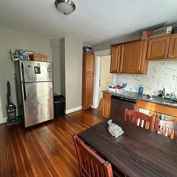 42 Whitman St #1 — Photo 5