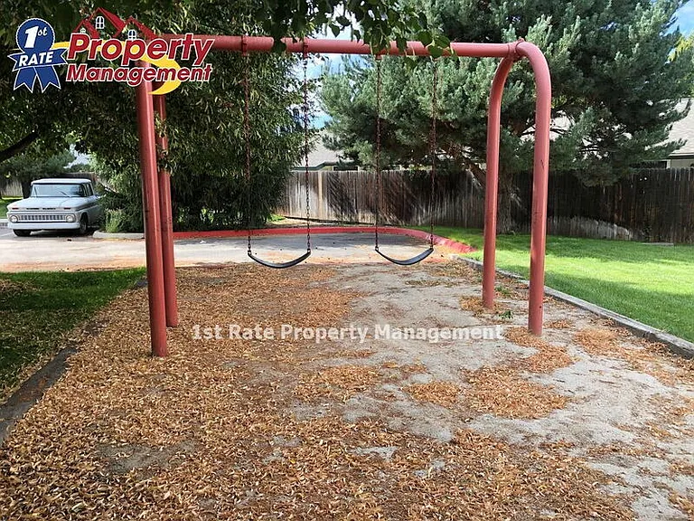 5843 W Clearview Ln #202 — Photo 17