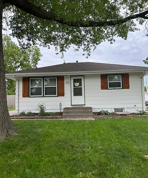 1011 Hartley St — Photo 1