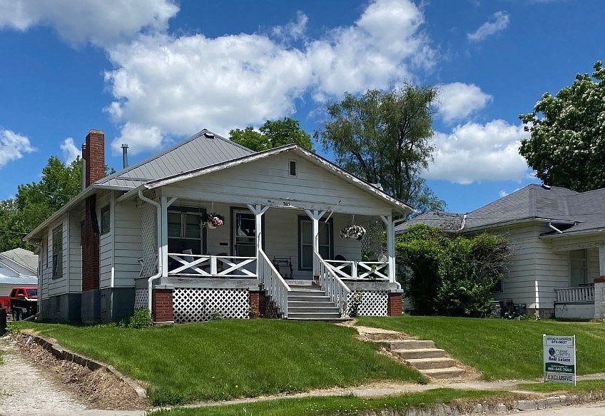 1st image of 303 Clay St