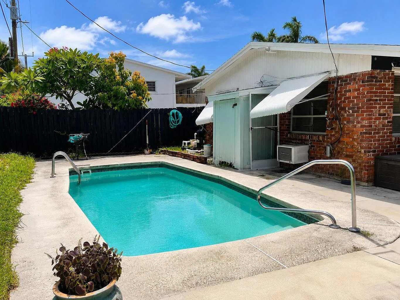 1 bed, 1.0 bath, 466 sqft, $1,350 — Photo 1