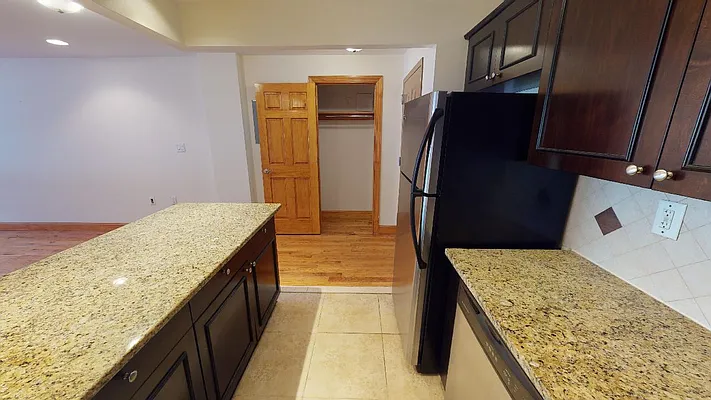 Rented by Metro Garden Realty NYC | media 11