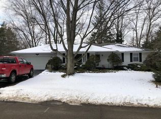8782 Hammond Dr, Eden, NY 14057