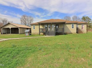 3146 Coopertown Rd, Oneida, TN 37841
