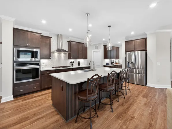 466 Serenity Walk Pkwy, Fuquay Varina, NC 27526