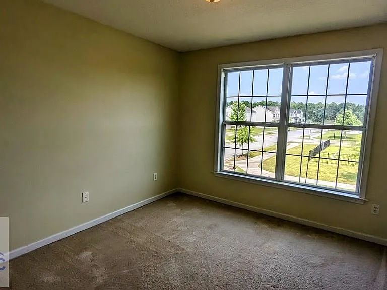 409 Valdez Ct — Photo 9