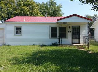 1215 S Michigan Ave, Joplin, MO 64801