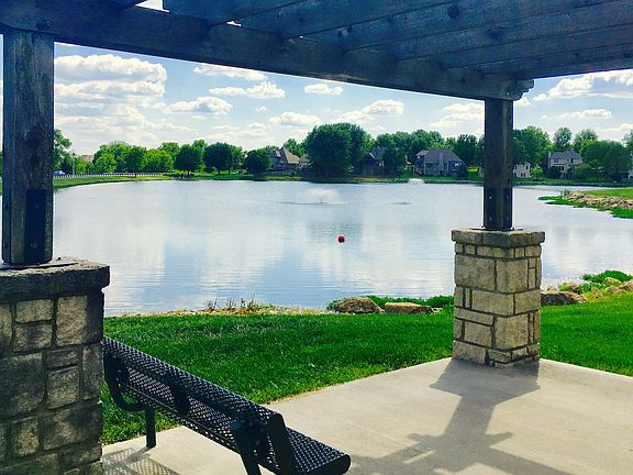 Duck Pond & Walking Trails
