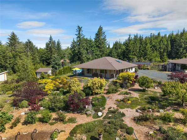 220 Irene Rd, Quadra Island, BC V0P 1N0