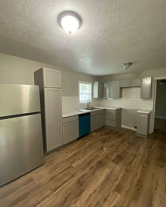 1st image of 4210 Harding Dr