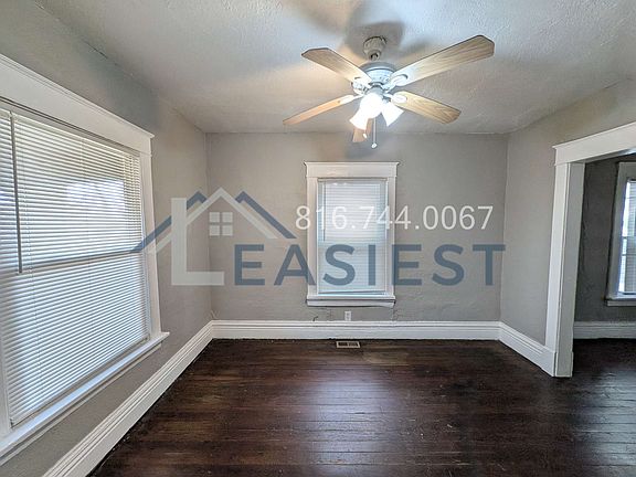 3rd image of 4627 Tracy Ave