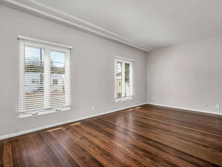 135 N La Peer Dr #7 — Photo 7