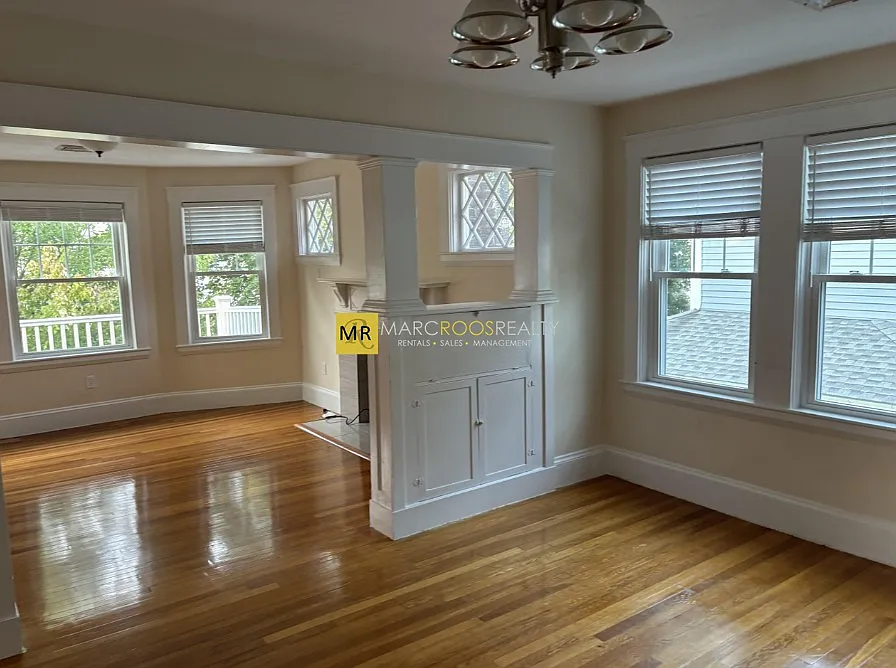 2 bed, 1.0 bath, $3,400 — Photo 3