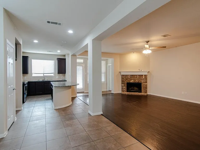 1512 Cockatiel Dr — Photo 27