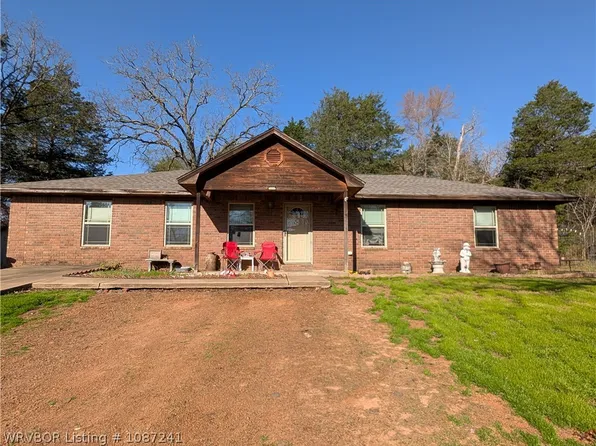 1606 Big Cedar Ln, Cedarville, AR 72932