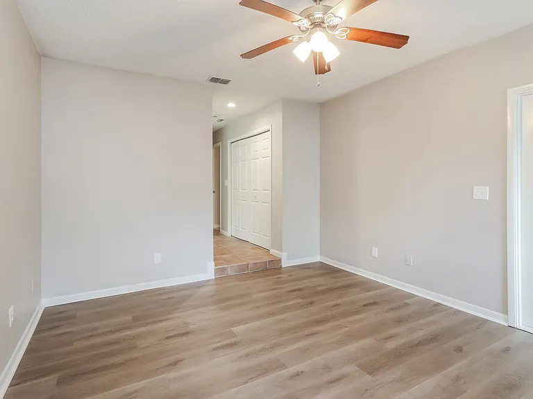 11504 Robles Del Rio Pl — Photo 13