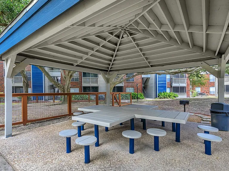 Sawgrass Apartments — Photo 23