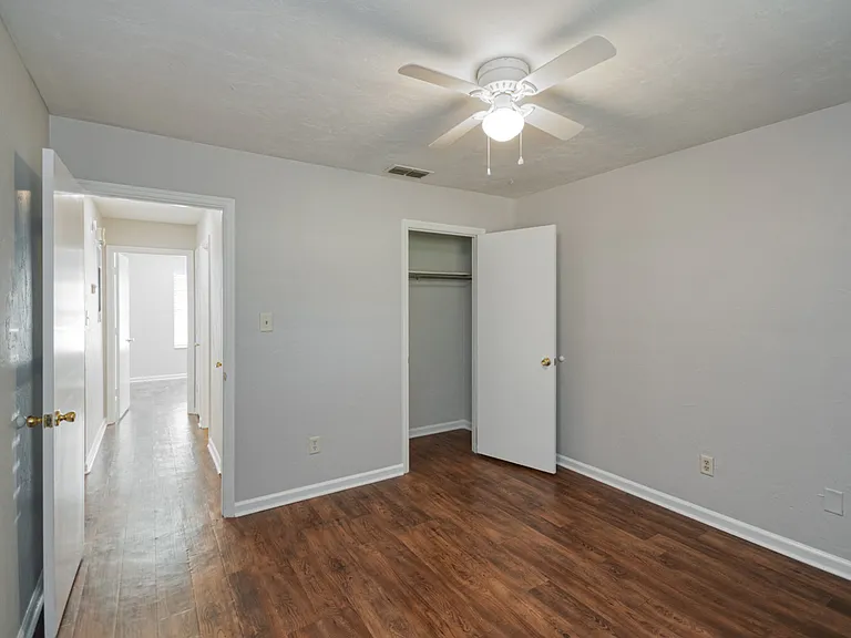 1340 Cherry St #6 — Photo 8