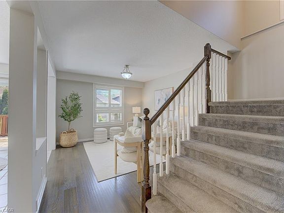 4th image of 109 Marl Meadow Dr