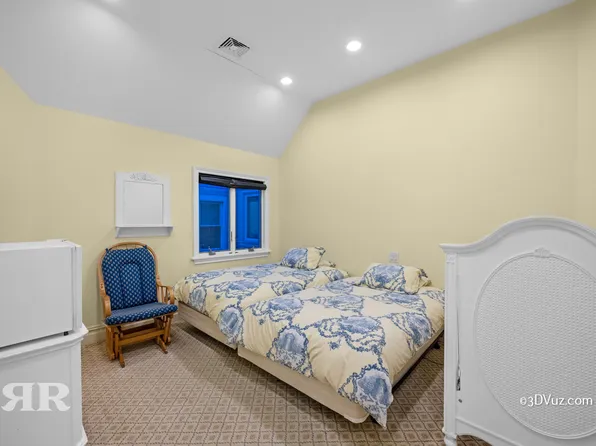 1440 East 19th Street image 17 of 20