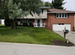 47 Deerfield Dr, Greensburg, PA 15601