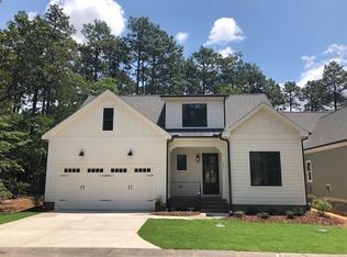 96 Greencastle Dr, Pinehurst, NC 28374