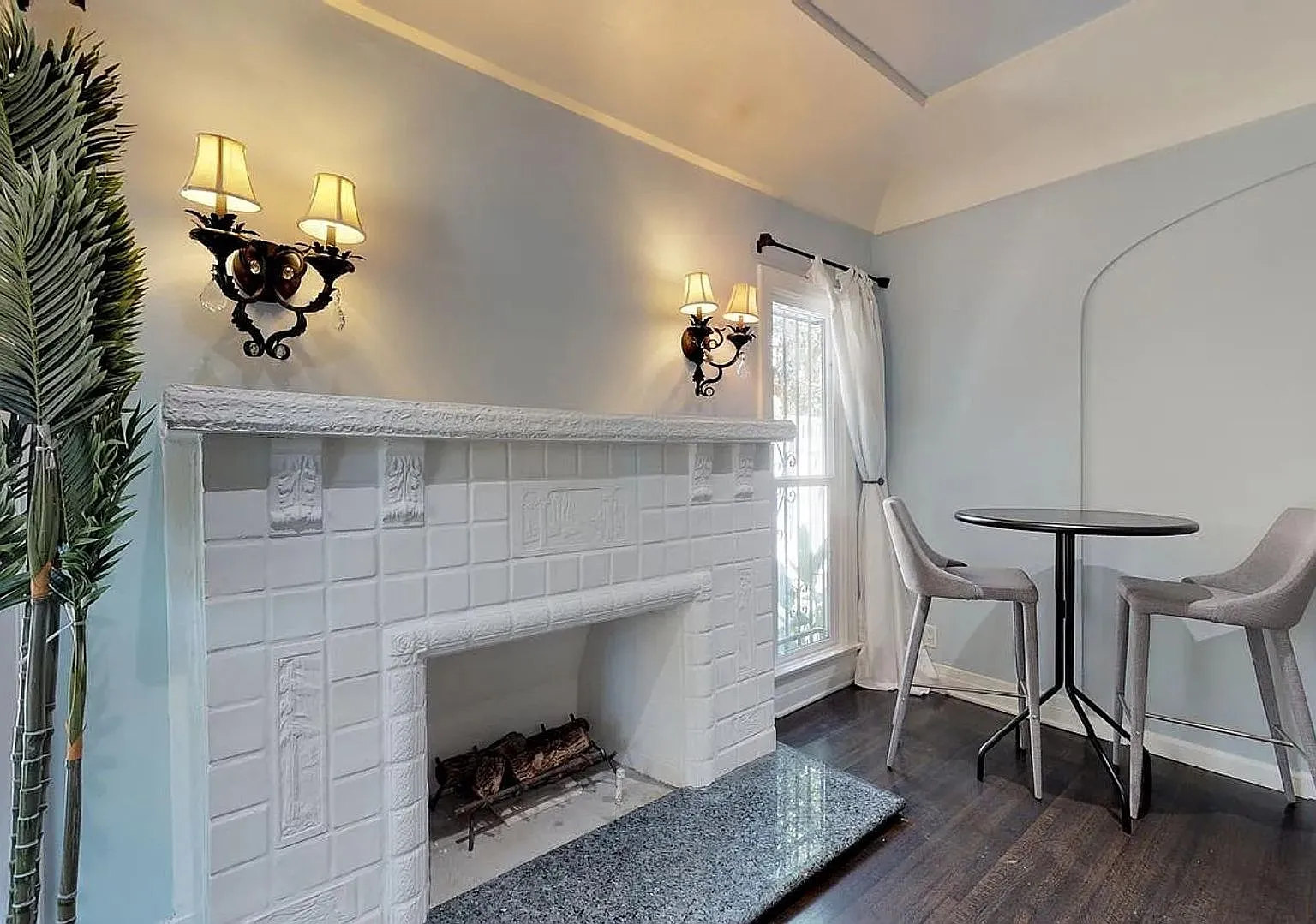 216 S Orange Dr. — Photo 3