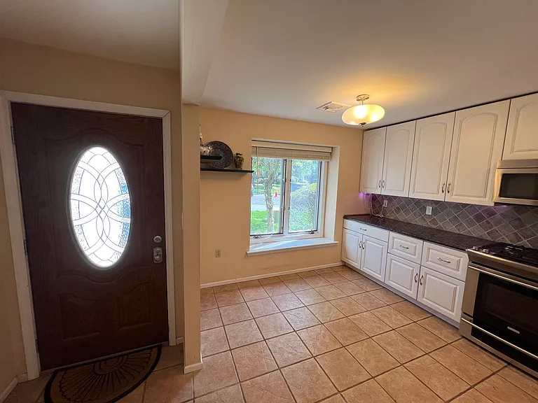 282 Plum Dr — Photo 17