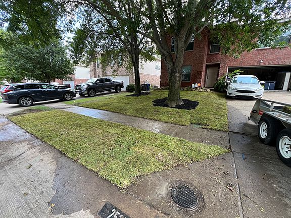 2nd image of 2525 Shady Grove Ln