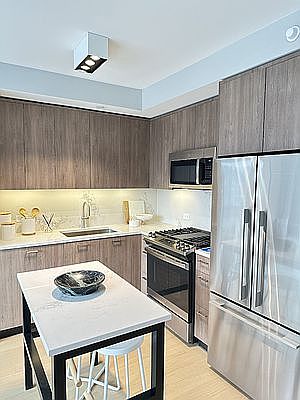 5th image of 311 11th Ave APT 1014