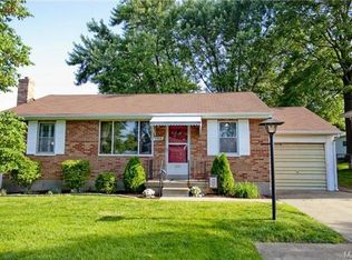 8912 Southview Ln, Saint Louis, MO 63123